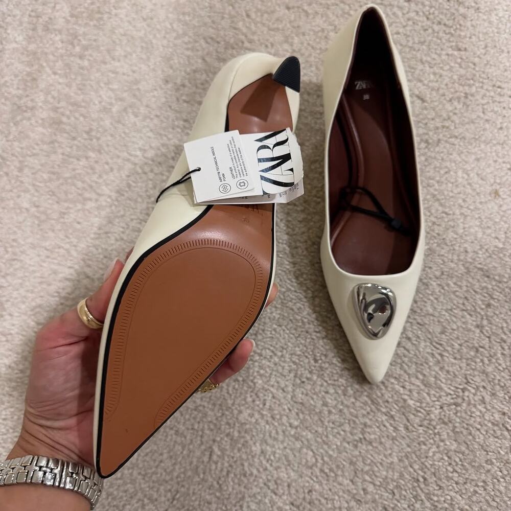 ZARA White Leather Cap Toe Heels NWT Silver Metal Pointed Pumps Size 8 - Picture 8 of 16